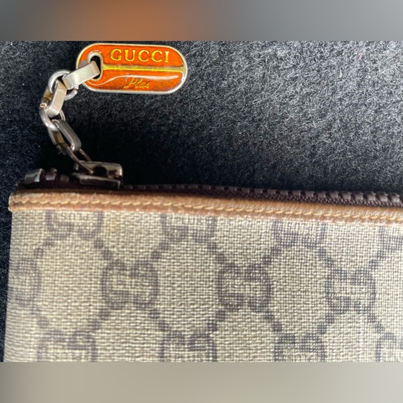 Authentic Vintage Gucci Plus Pouch - Picture 3 of 6
